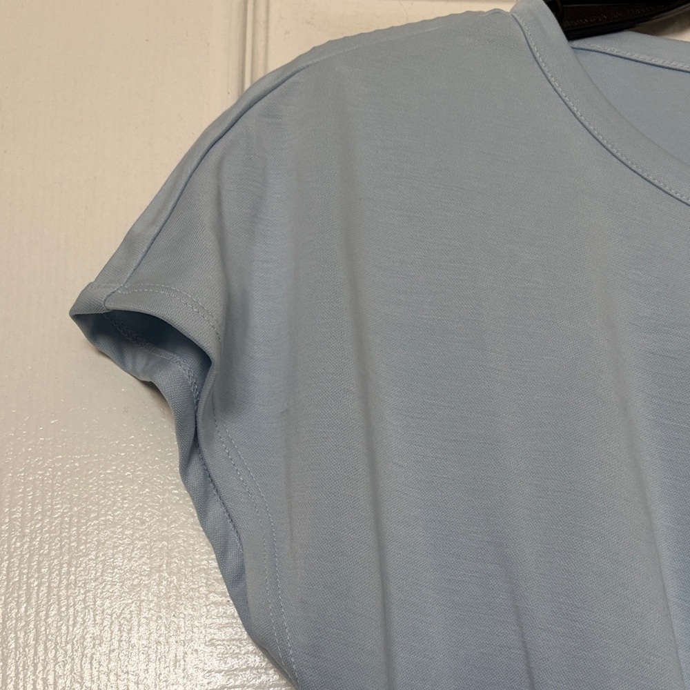 Cable & Gauge Soft Blue Short Sleeve Top - Picture 3 of 6